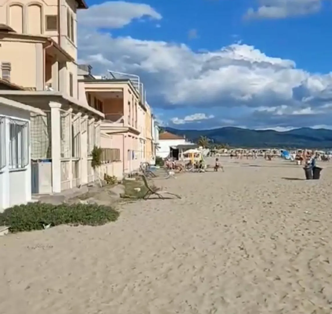 Acquamarina B&Beach Follonica Italia